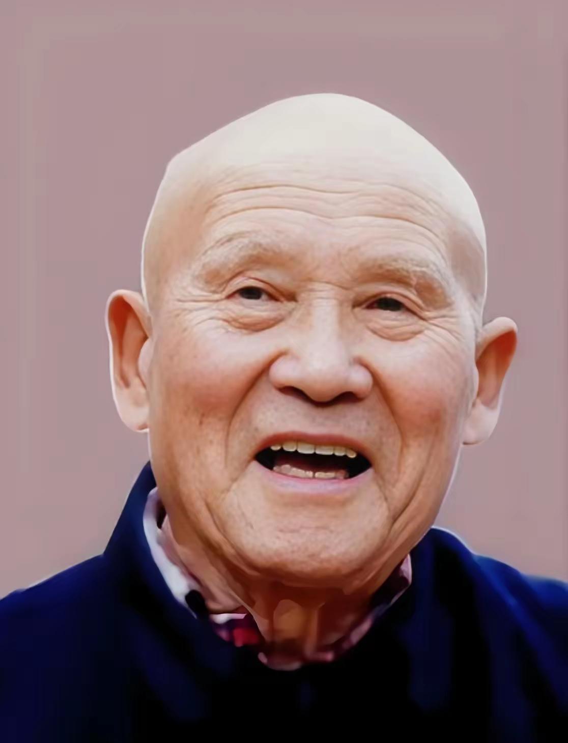 他是中国最长寿的老红军，没有之一。47岁才参军，63岁才娶上媳妇，66岁当爹，一