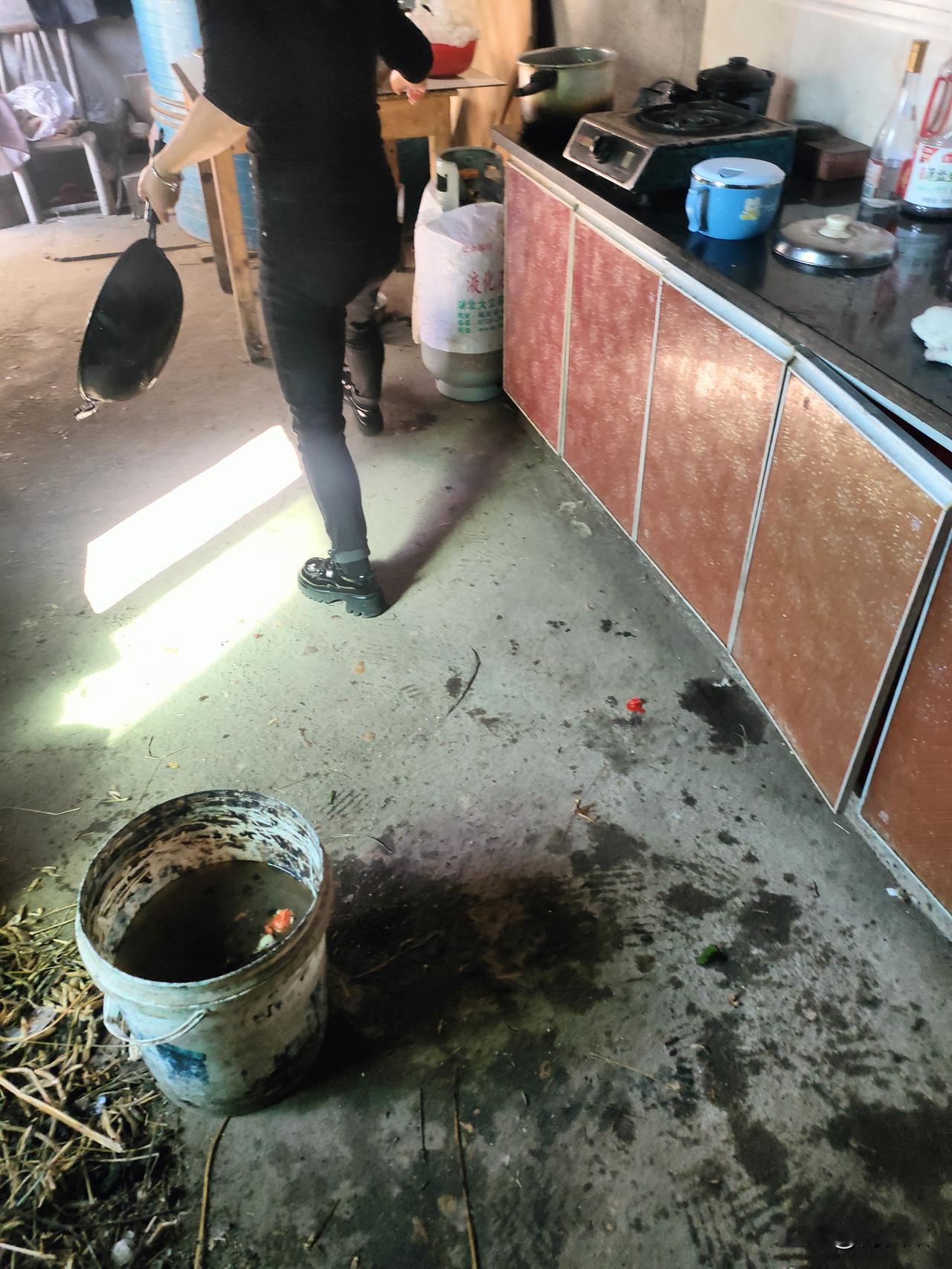 当年陪嫁清单里多写的“自建厨房”，成了我回娘家最硬的“根据地”！今天姐妹组