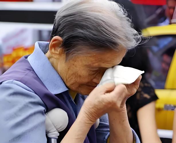 “洗房失败！”上海，一8旬阿婆，花90多万买套房，接姐姐过来一起养老，万万没想到