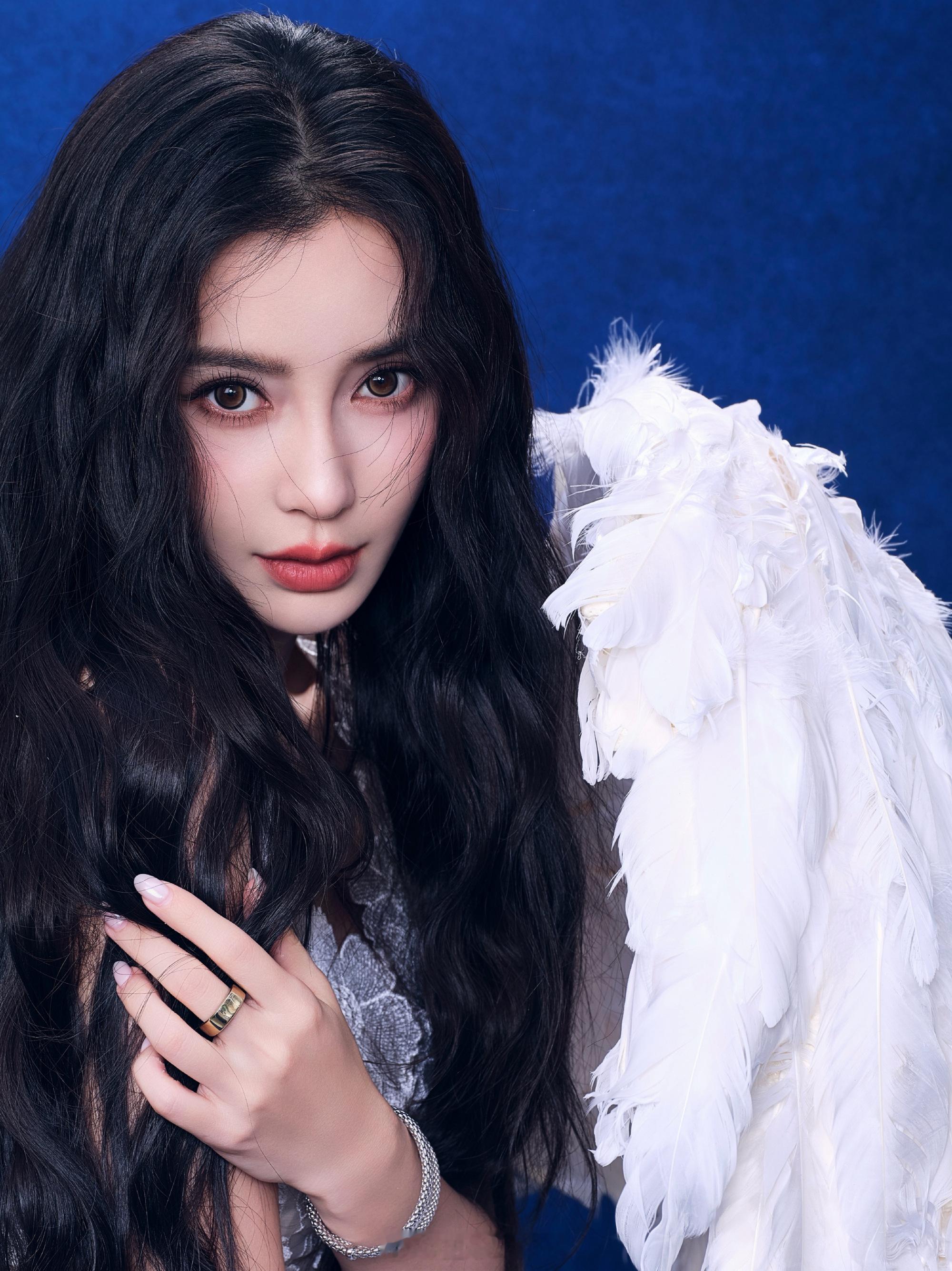 本人来了谢谢大家的喜欢angelababy翅膀