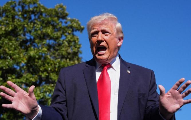 就在5月访华窗口期越来越近时，大洋彼岸突然上演了一出极为反常的矛盾大戏。美国