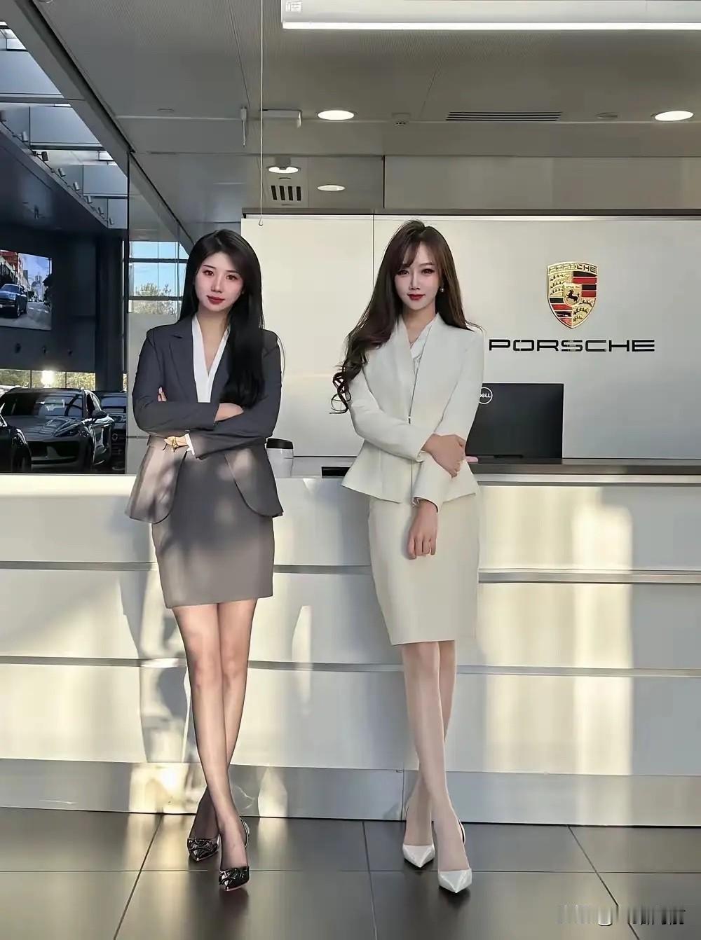 刷到保时捷的消息我直接愣了，之前圈粉百万的“保时捷三姐妹”，居然集体跳槽去了鸿蒙