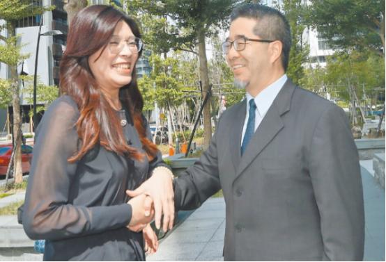 台“国民党”正式宣布1月28日，针对国民党重启“国共论坛”，台湾地区国民党副