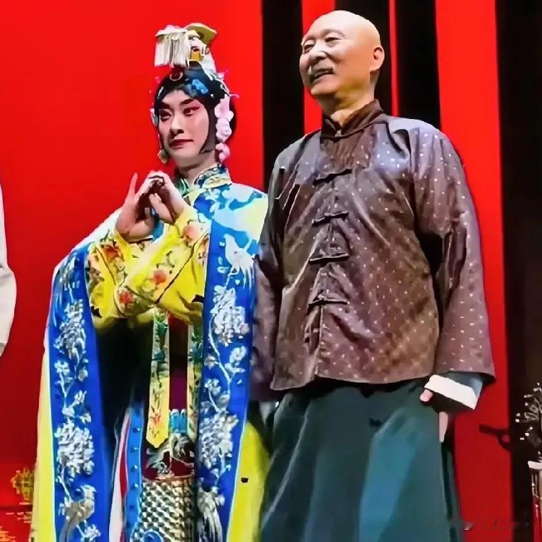 《戏台》实时票房截至8月15日11:00分，《戏台》上映第22天，单日票房