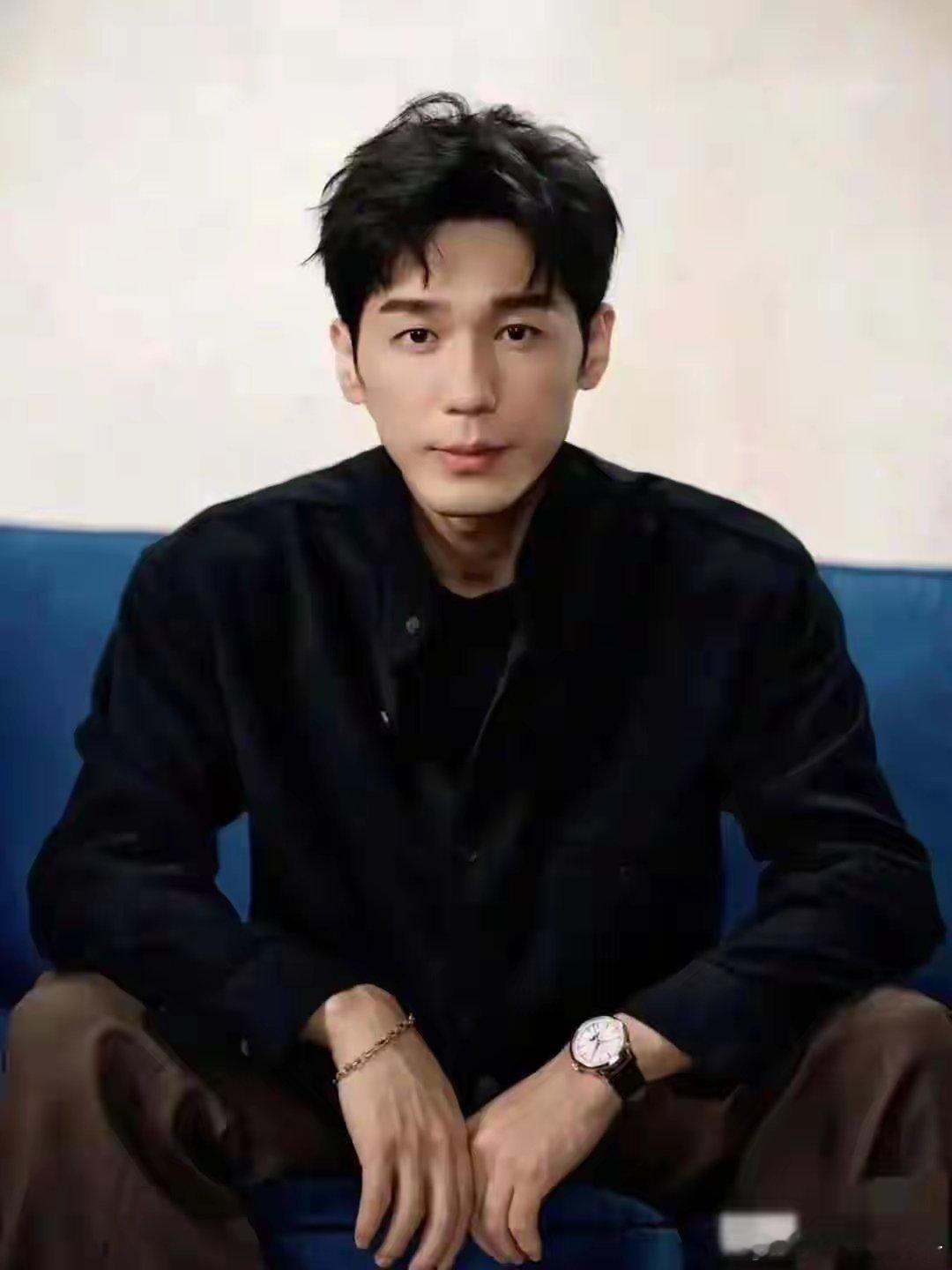 太平年钱弘俶这一口气九个头衔，嘴皮子都要打结了，妥妥的地狱难度。要不别背了，直