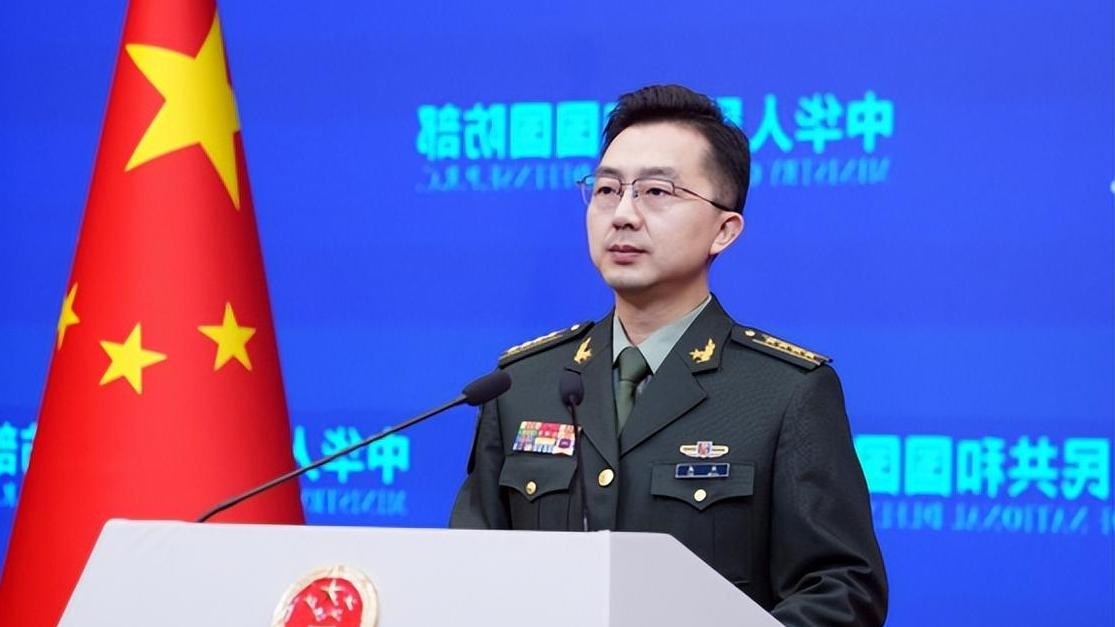 一趟出访窥见蓝营变局，郑丽文低调赴美折射国民党深层困局郑丽文择深夜航班赴美