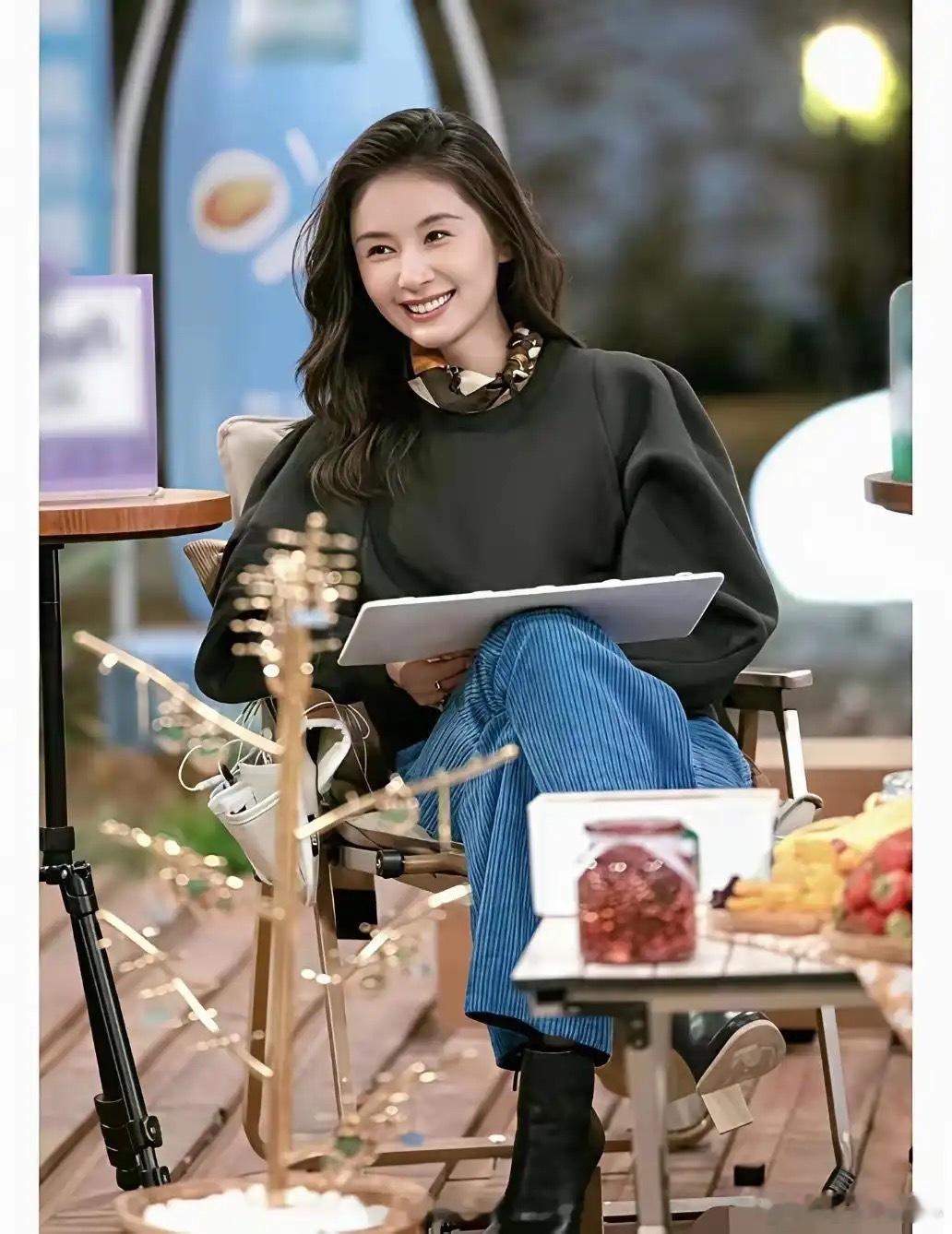 贾乃亮应该后悔了吧，想当初跟她结婚，娃都应该有几个了吧