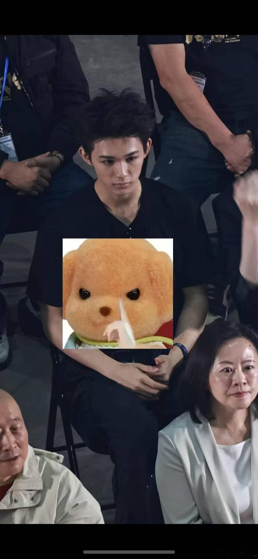 荣梓杉领衔主演咸鱼飞升荣梓杉的确给我们呈现出来了非常好演技，每一次的角色都是非