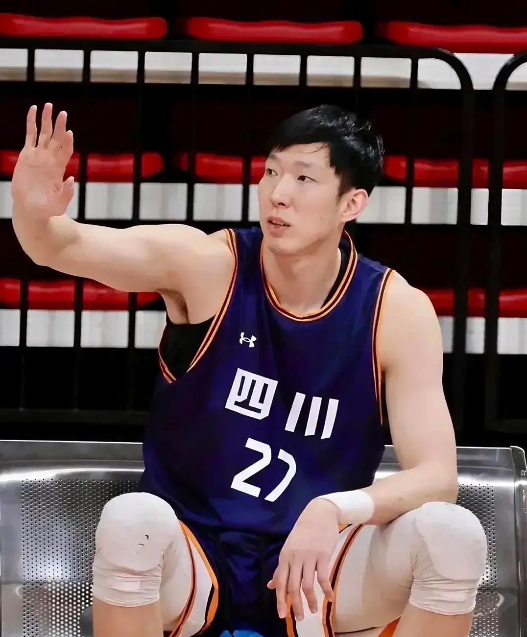 你认为中国男篮11月份的世预赛需要周琦回归吗？观点一：需要，周琦仍然是中国男篮