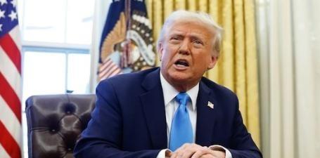 中国抛售3800亿美债；特朗普警告：美国有可能停摆 咱们先聊聊中国减持美债这