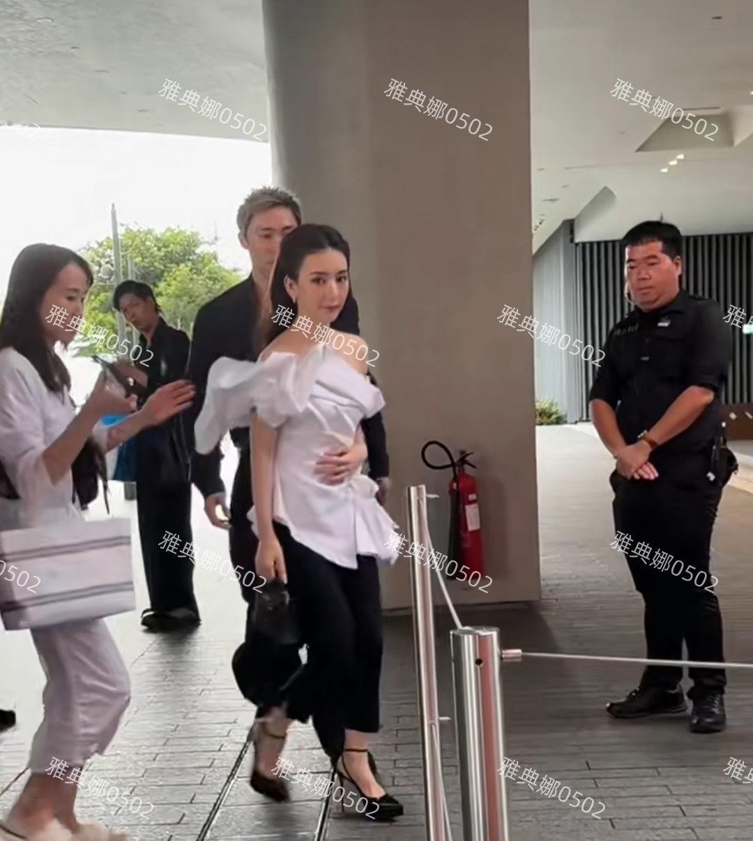 香港西九龙偶遇郭富城的老婆方媛，本人长得是真漂亮容貌和打扮不输明星，就是个子太矮