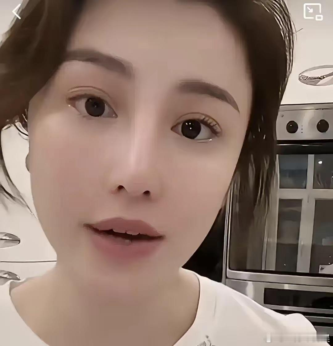 刘翔感觉不太在意葛天的名声，当初两个人结婚9个月离婚，很多人说葛天是假孕骗婚，葛天解释自己没有，可是