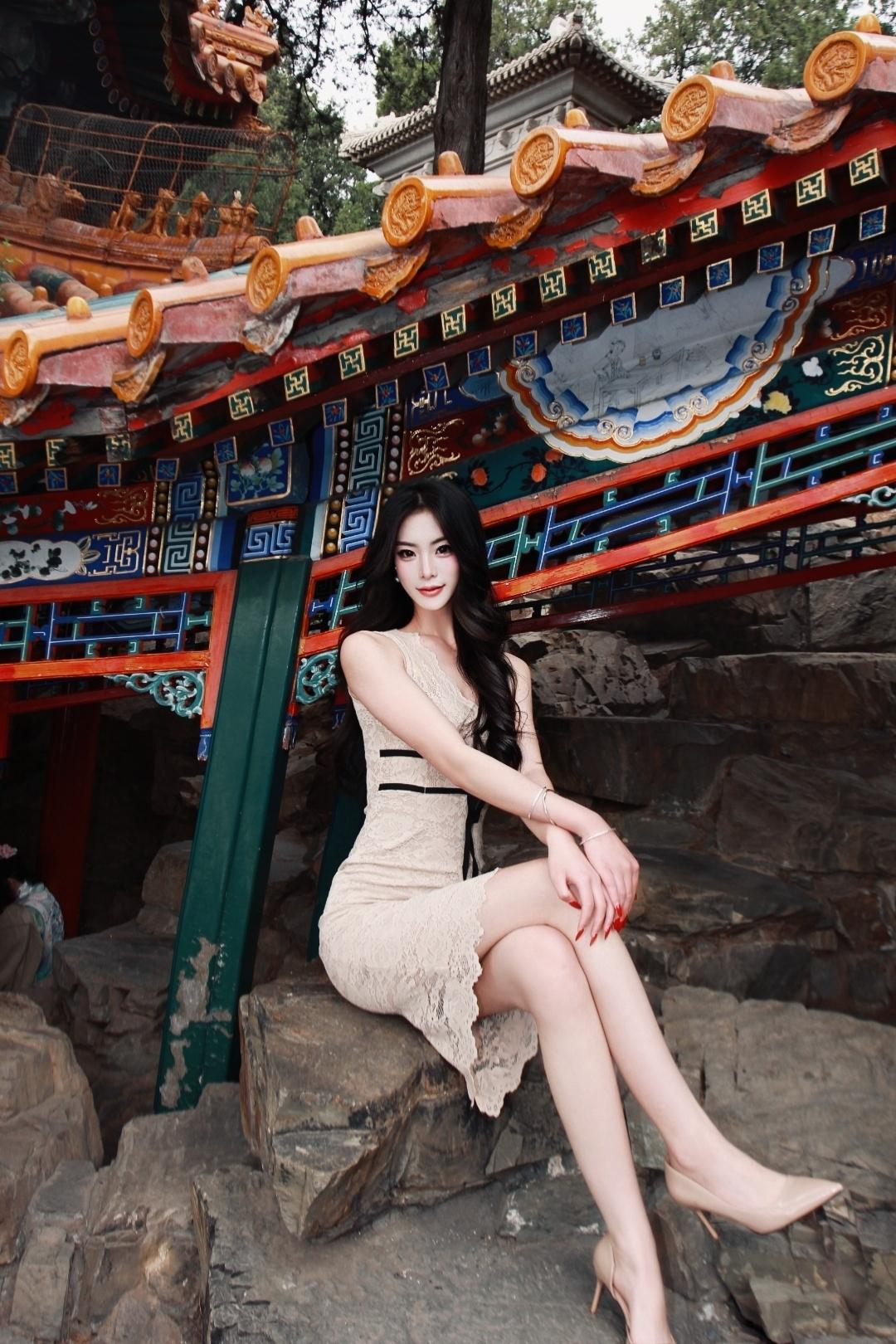 三分清纯 三分艳丽 三分妩媚 一分可爱 构成了我这个十分完美的女人