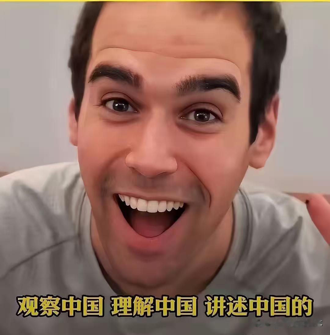 家人们谁能告诉我，14亿人，真就挑不出一个会英语、懂传播、愿意去敦煌工作的