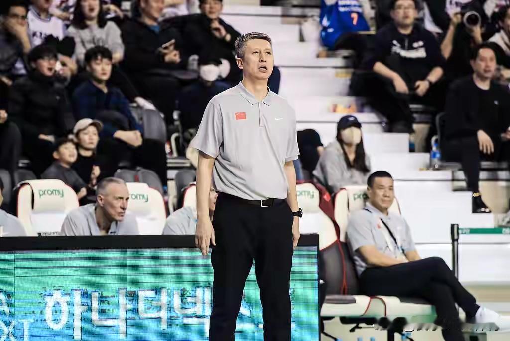 重点关注，中国🇨🇳男篮！世界杯预选赛临近，21人春节集训，准备“抗日”★