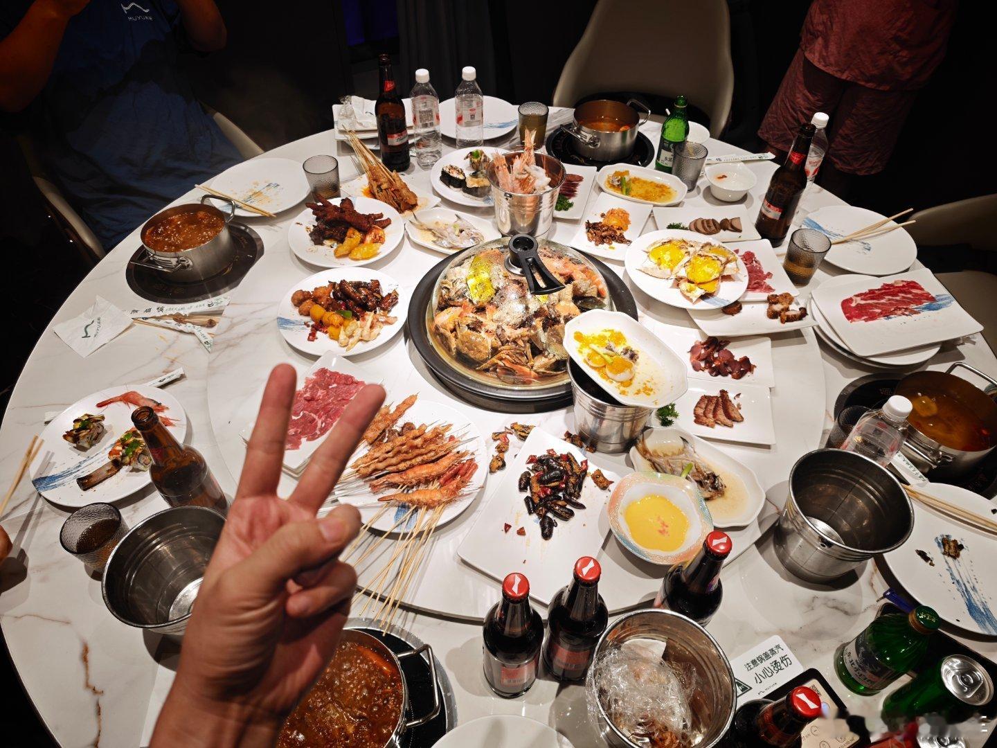 卧槽东北洗浴太豪横了每人550套票在这边还算比较贵的了带搓澡半个小时的