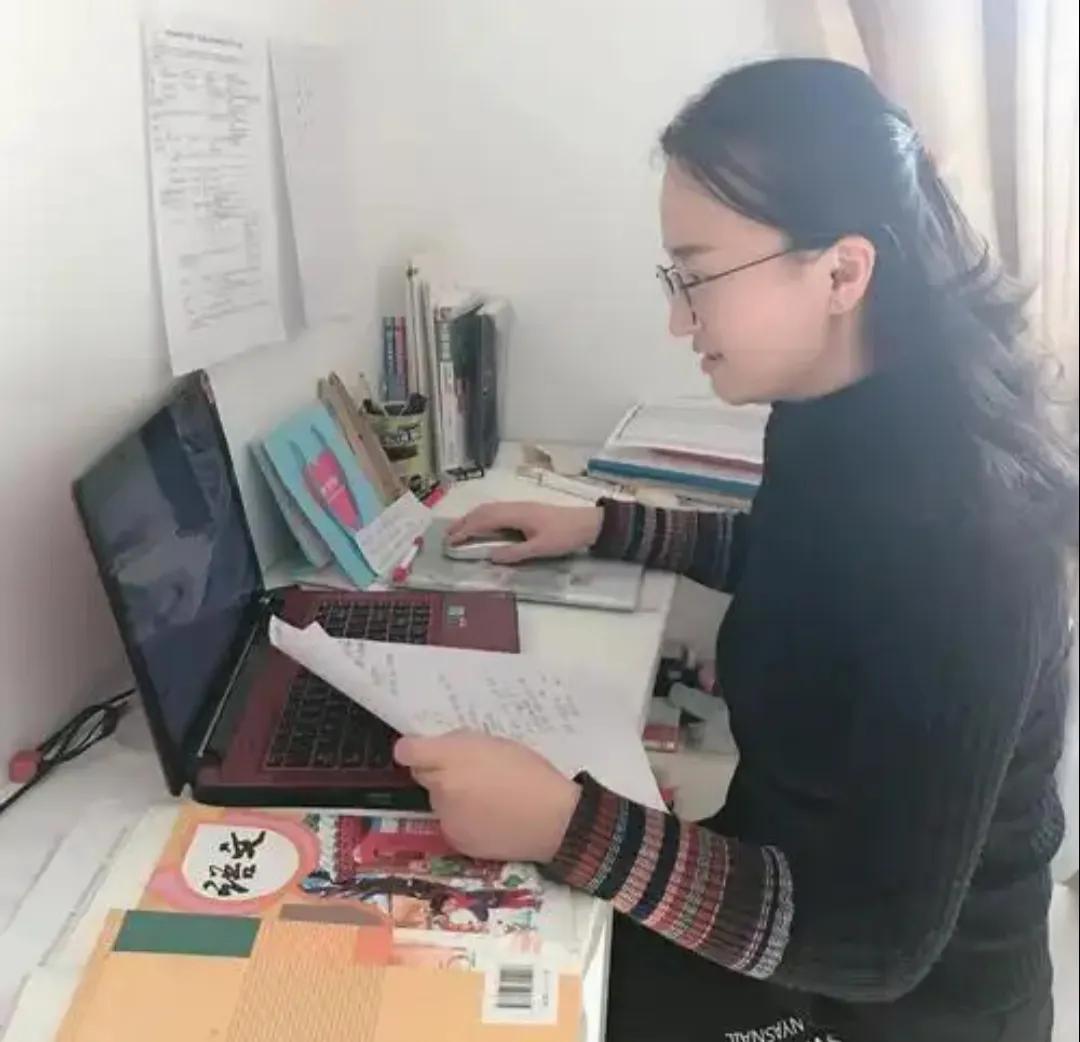 老师工资条看着体面，月底却连外卖都不敢点。为什么？因为那张纸只写了数字，没写