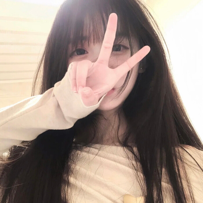 𝑾𝒆𝑪𝒉𝒂𝒕｜质感女头｜ins风｜高级感｜女生头像