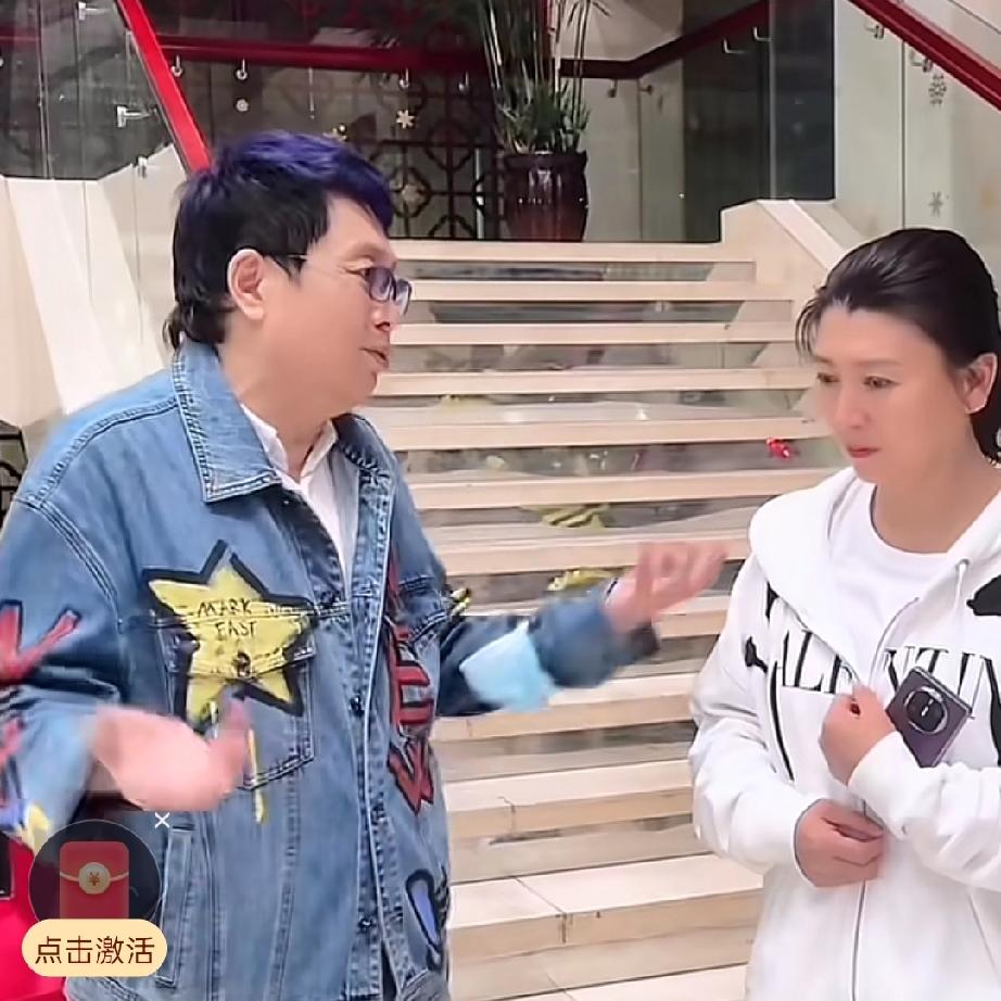 王为念和闫学晶的段子，内容是这样的:王为念:晶啊，我跟王芳没法合作了，我准备换