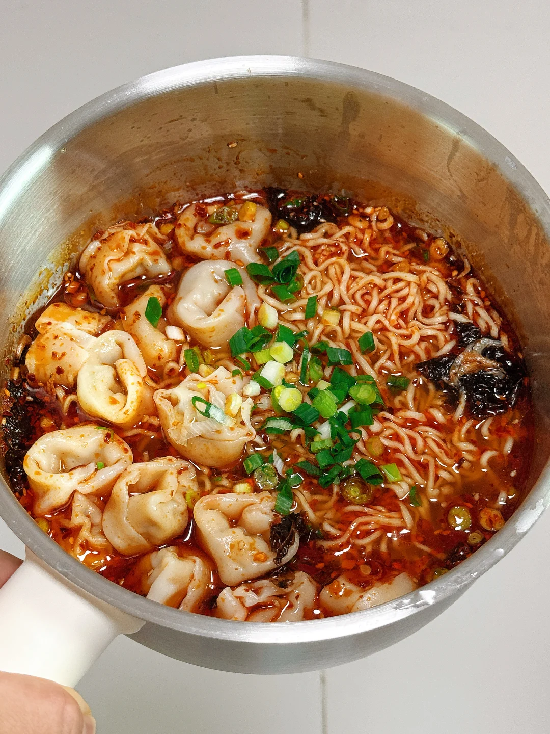 谁懂啊？酸汤馄饨面吃一次爱一次！🍜🍜🍜