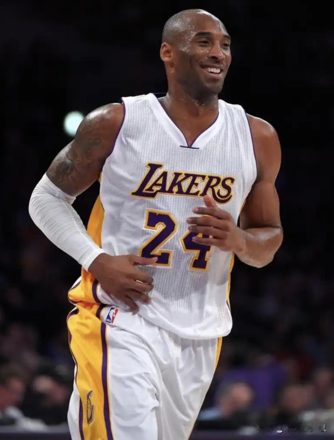 为何NBA96届被称为“黄金一代”？你们看看前五球星都是谁！1. 科比（1