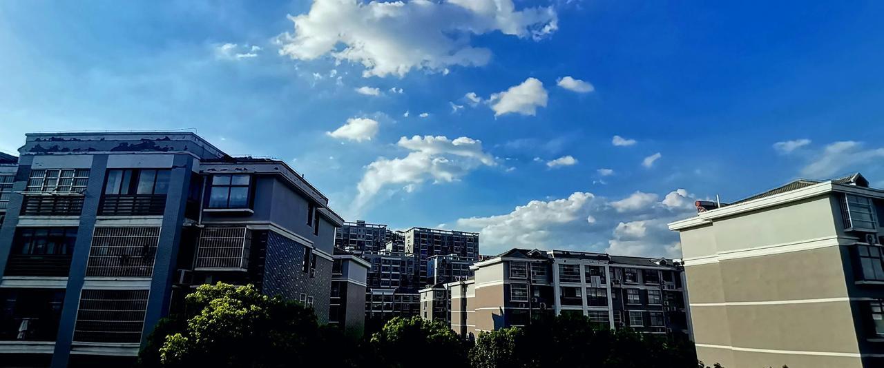 #随手发一条天空照#