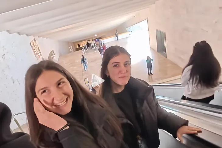 中国博主探秘西亚“女儿国”——亚美尼亚，去攀登著名的社会主义大阶梯。这大阶梯是苏