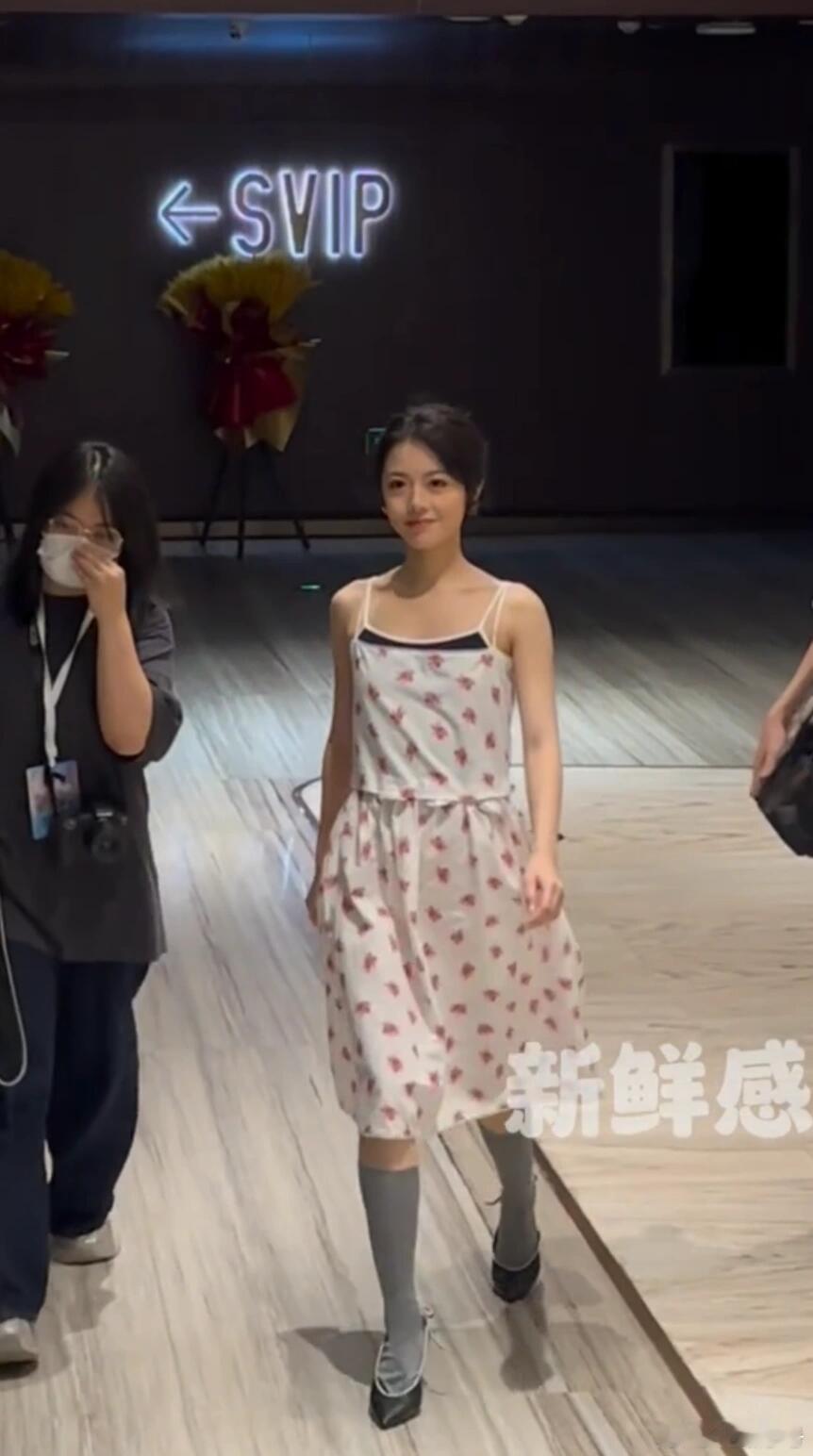 赵今麦演我人设崩塌这个MiuMiu又出来害人了​​​