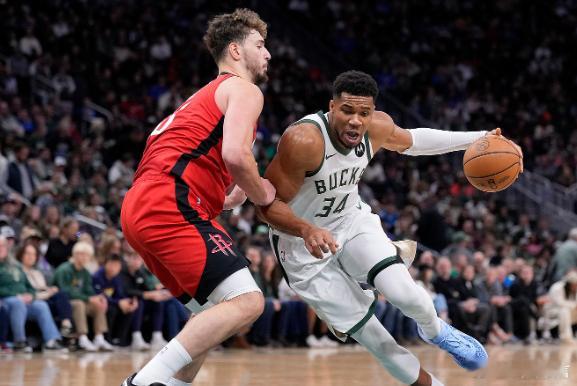 12月5日讯今天，薪资专家BobbyMarks在节目中分析了各队能为字母哥提