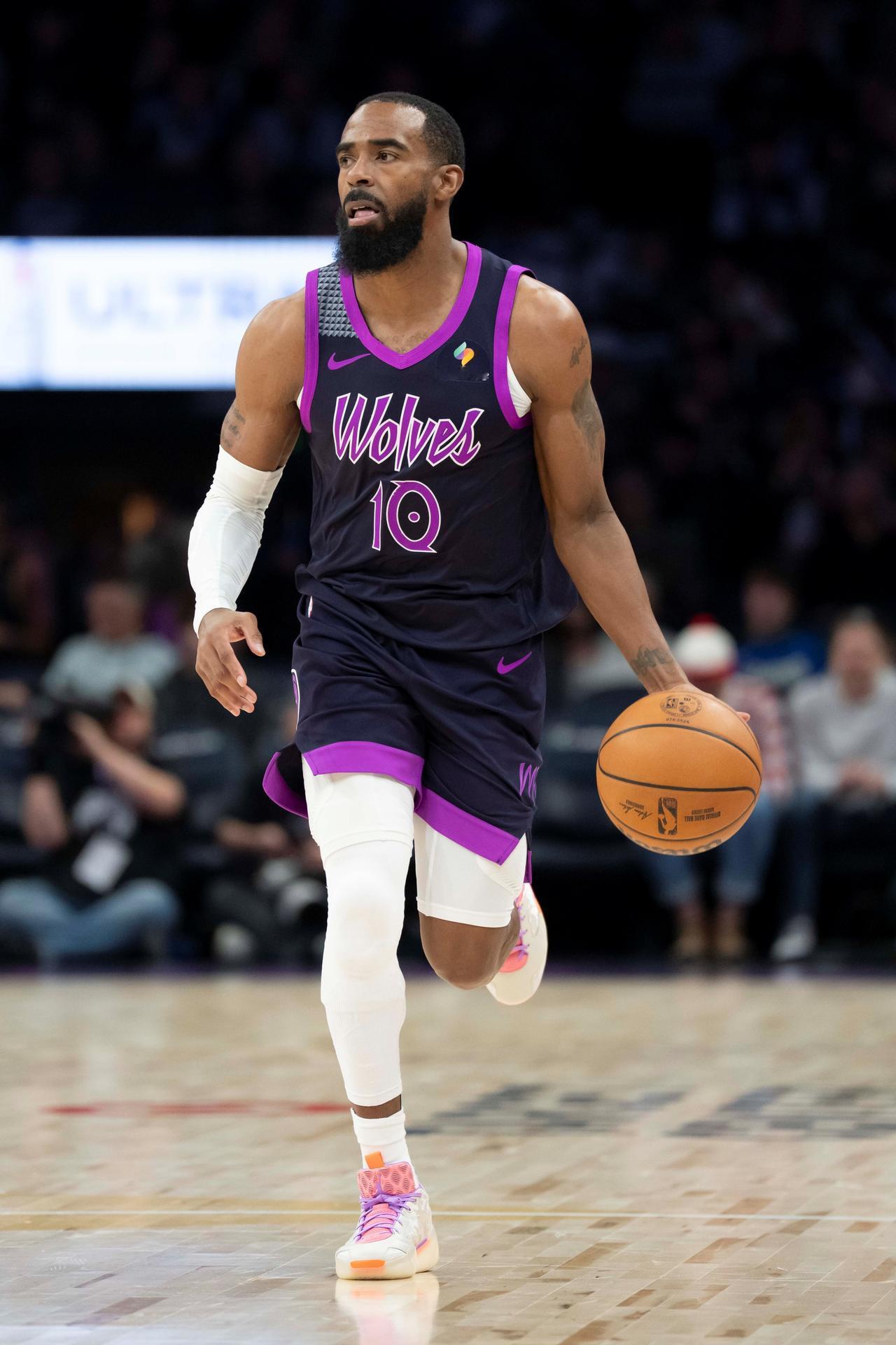 家有一老如有一宝，38岁老将康利竟然被黄蜂裁掉了！今天黄蜂官方宣布，由于球队