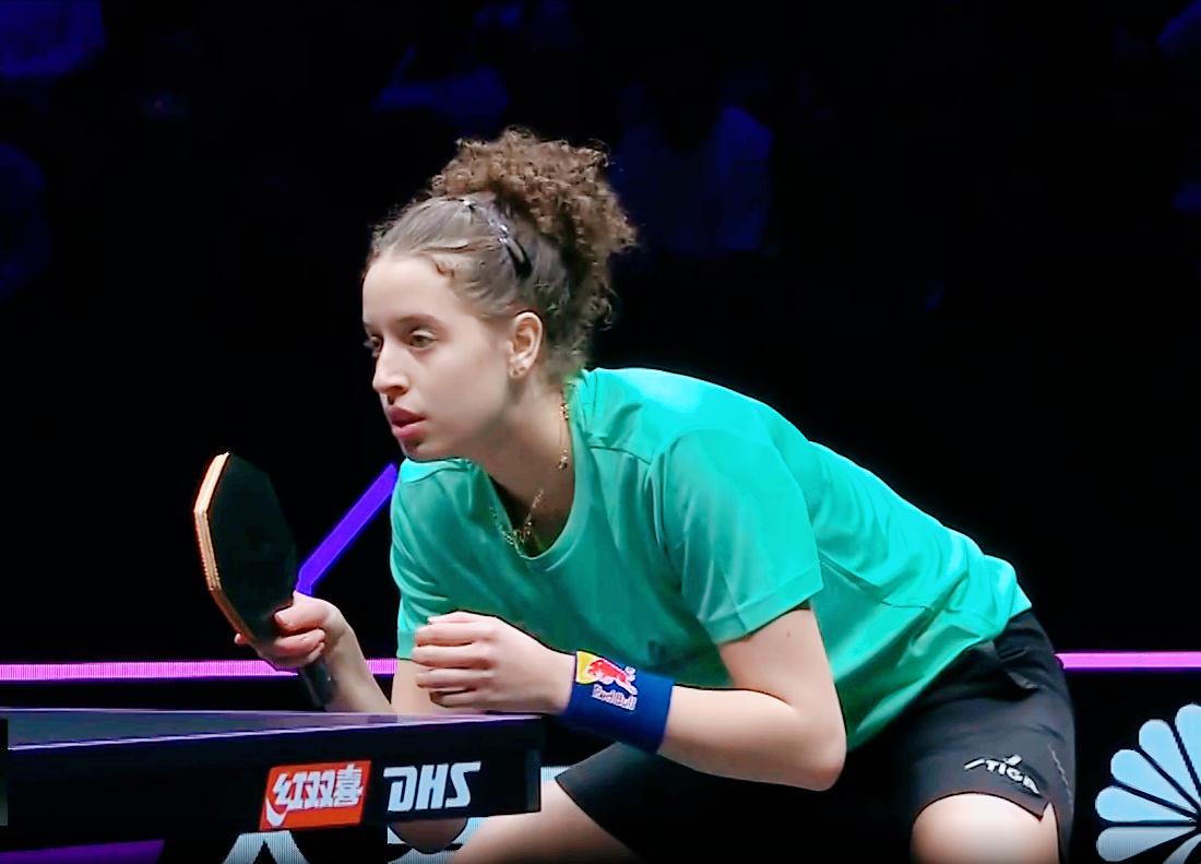 刘国正说：高达弱点很明显，就是个直葫芦，打的很直接，情绪也很直接，都在脸上。