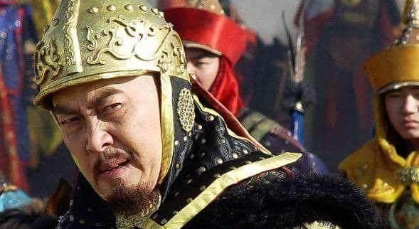 嘉庆十三年，清王朝内忧外患，八旗生计日蹙，皇族子弟颓废成风。京师治安日益败坏