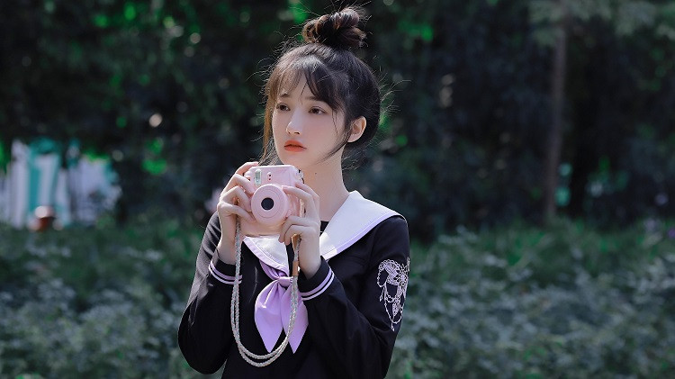 中年女人，早就不信“我会对你好”这种空头承诺，她们只看你为她做了什么。因此，男