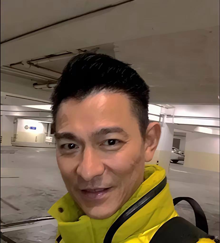刘德华这个人真经不起研究啊！这么大人了，还总惦记着咱们这些没闲钱、没时间去看他线