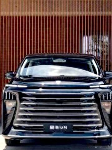 东风风行星海V9它以高的性价比和超级的配置，重新定义了豪华MPV市场的新格局。