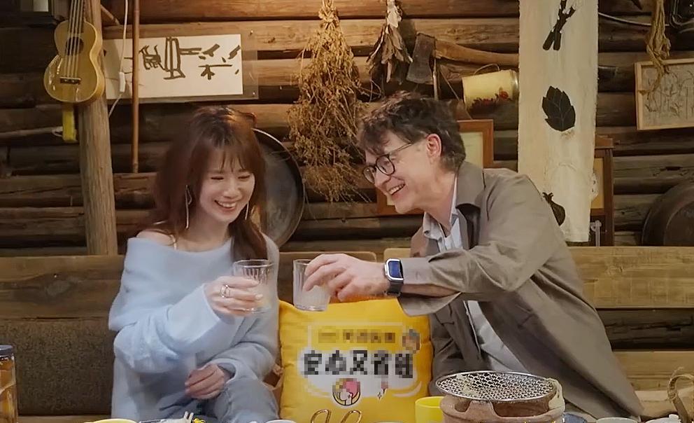 看完《日落时分说爱你》，我终于撕开一个恋综里的残酷真相。男人在情场上输，从来不