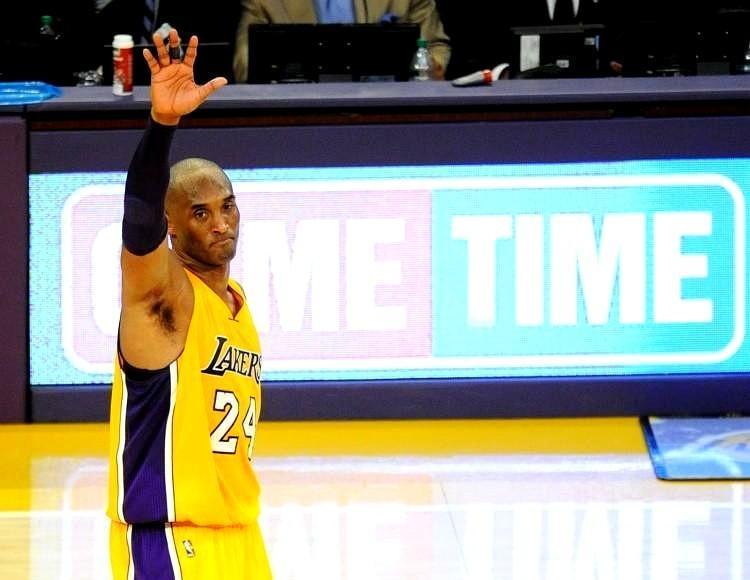 哈登成为第四位超过36岁，得分超过55分的球员！第一位已经离世，剩下两位还在打