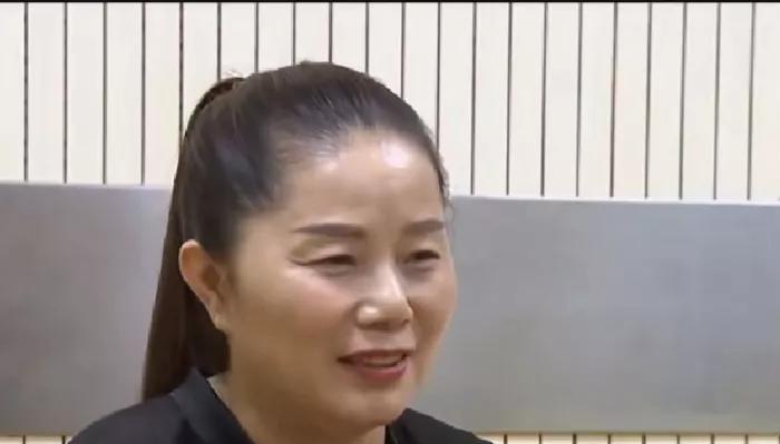李先生和陈女士是重组家庭，他们经营饭店十多年，资产高达上千万。可有一次陈女士刷卡