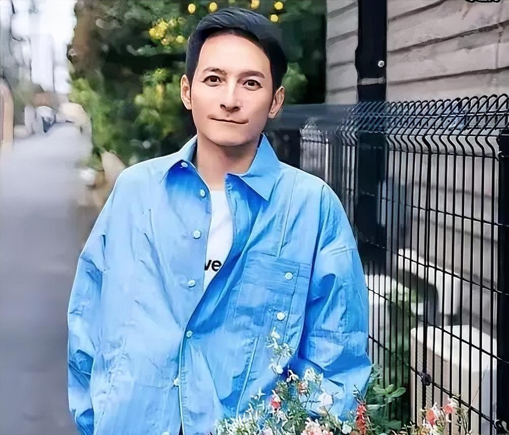 49岁李维嘉，事业有成生活优渥，却被一个问题问住了有房有业，经济宽裕，生活