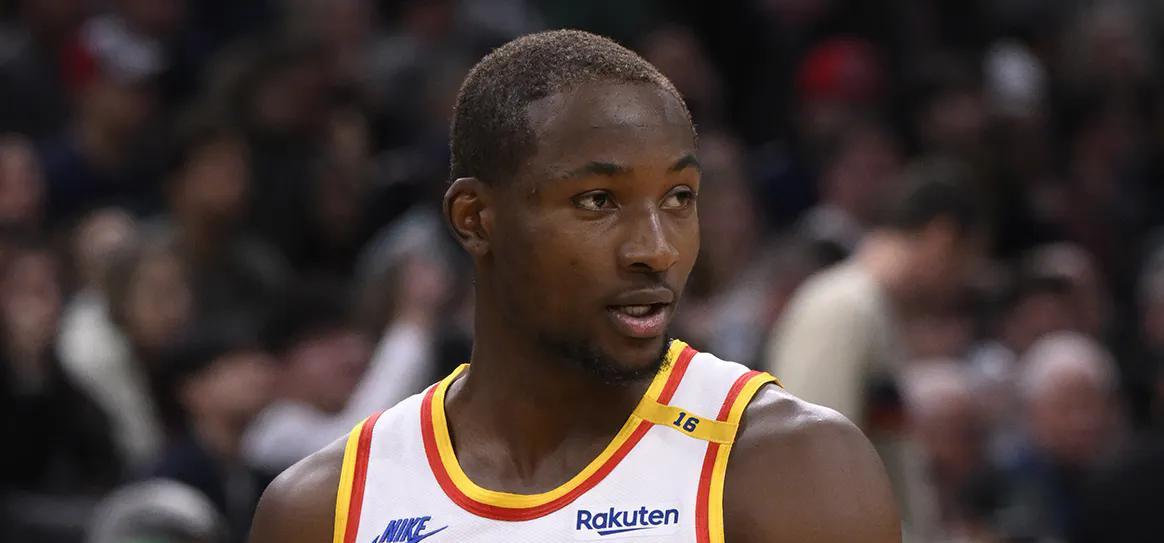 NBA休赛期的谈判桌上，勇士和库明加之间的故事最是令人唏嘘不已。你看，22岁的
