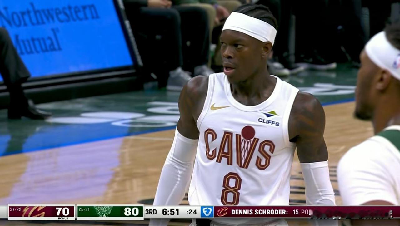 骑士大将施罗德真是虽败犹荣！虽然今天骑士在客场以116：118惜败于雄鹿，但是施