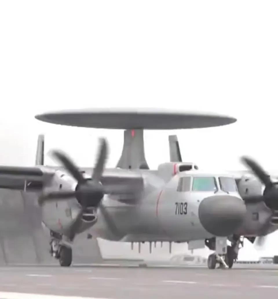 “福建”舰空警-600预警机电磁弹射起飞官宣了！！等了3年终于等到这一时刻了！！