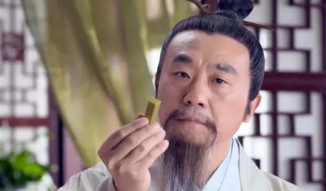 1368年，朱元璋建立大明，满朝文武争着要封赏。但有个人，扭头就走，什么都没