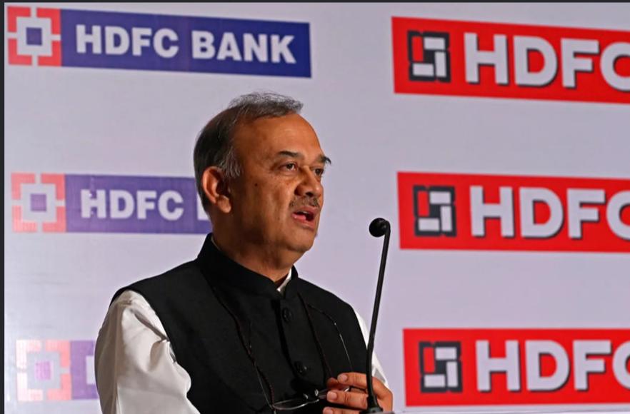 北京给新德里上了一课！印度最大私营银行董事长辞职，三天内市值蒸发近万亿。据《