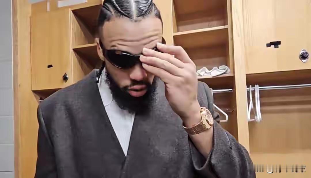 狄龙真是谁都不怕，谁都不服！今天的NBA淘汰赛，客场作战的太阳队以89-13