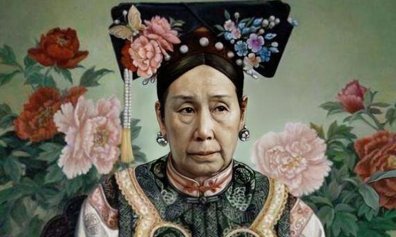 1900年，慈禧问周莹：“你单身吗？”周莹说：“我守寡14年。”闻言，慈禧把手一
