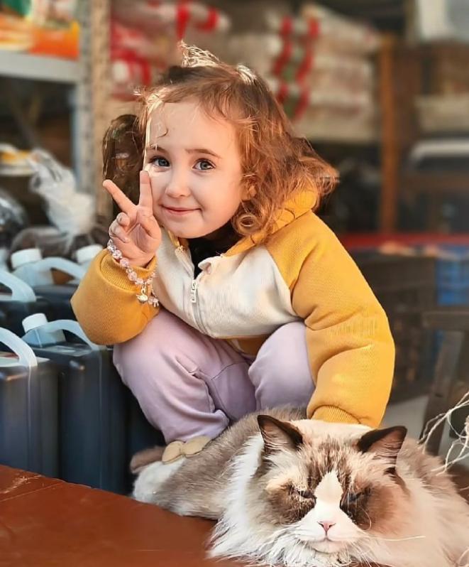 这娃咋长得像洋娃娃？基因盲盒开出了隐藏款！江苏一对黑头发黄皮肤的爸妈，最近生了