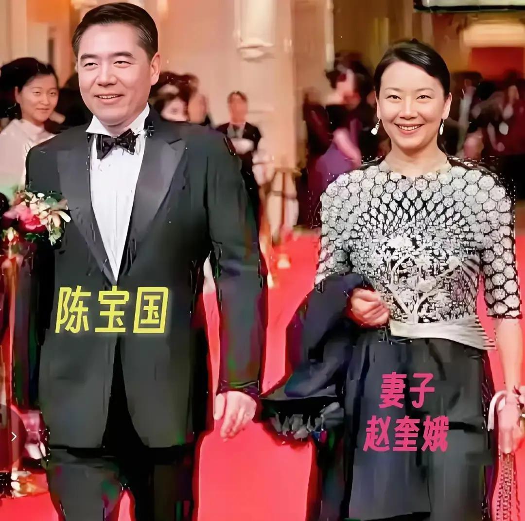 9.3年vs40年。这个数字差，足够掀翻整个娱乐圈的婚恋观。数据冰冷。