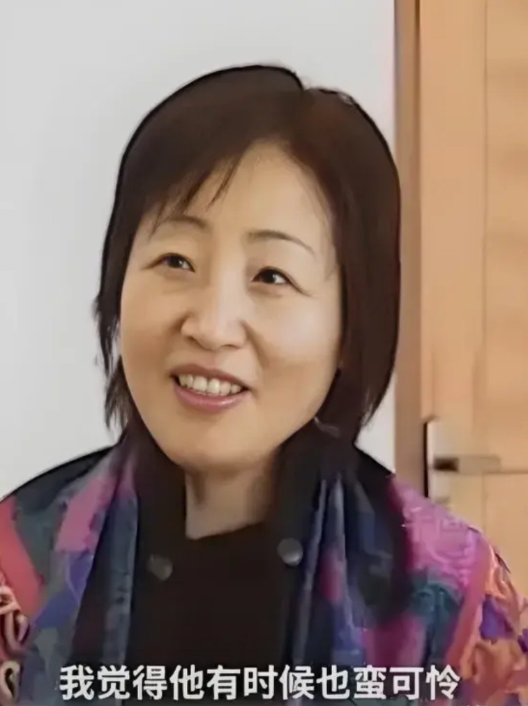 再看妻子对宗庆后的评价，别一番滋味宗庆后妻子施幼珍：他（宗庆后）已不是我的我们