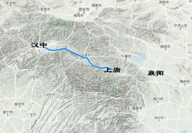 忽然发现一个大问题，就是诸葛亮北伐在汉中治兵多年，为什么就没想过去攻占上庸三郡呢